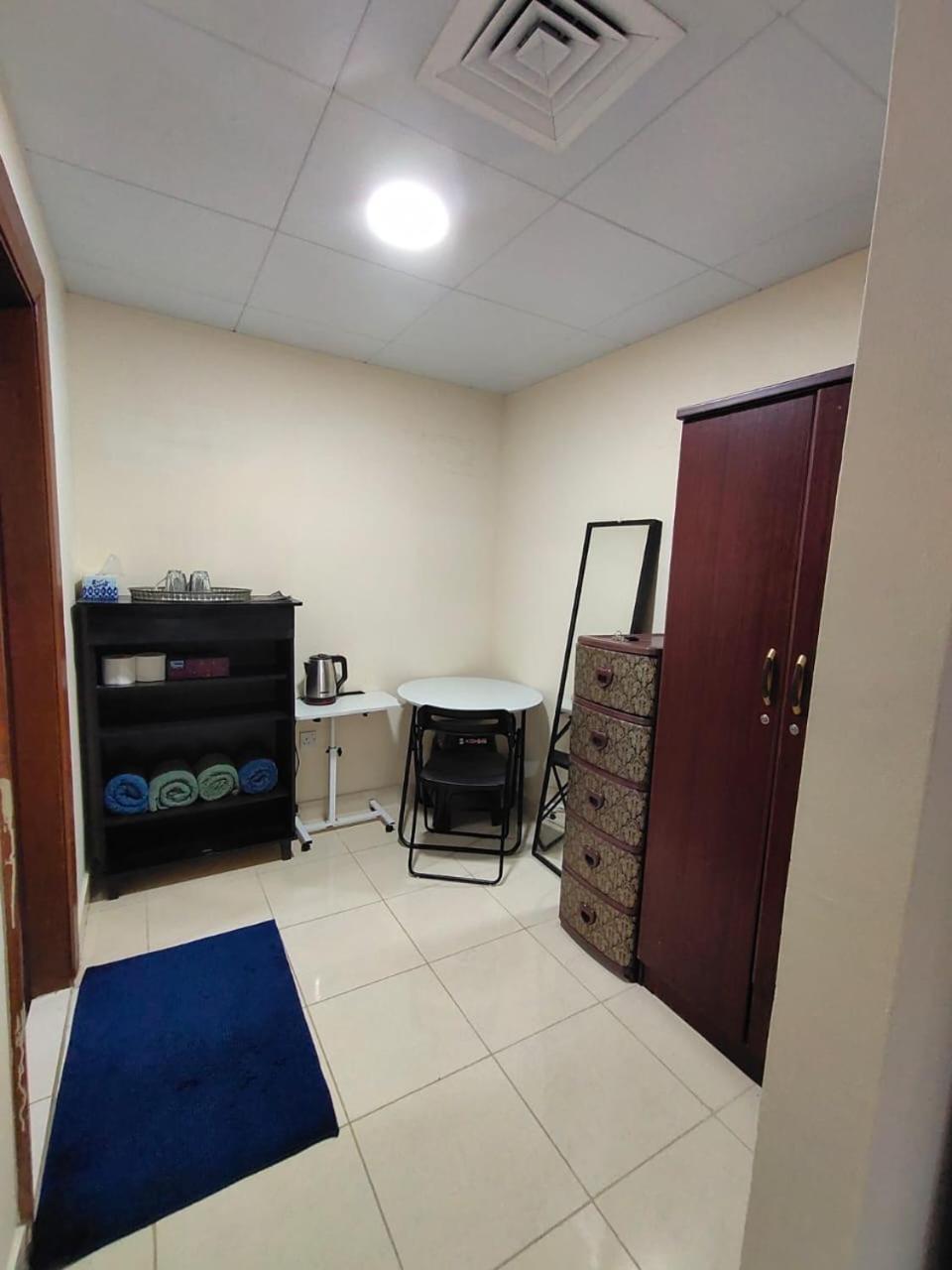 Apartment With Toilet For 6 Person *